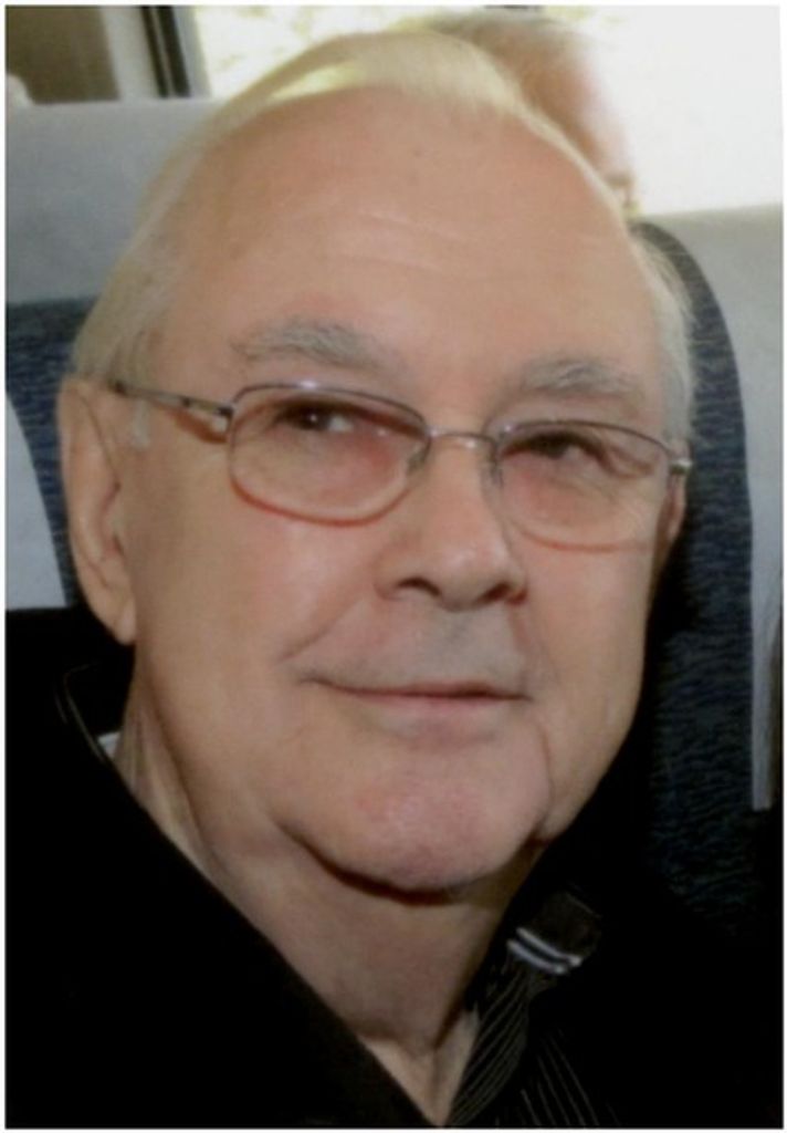 Robert William Wood Profile Photo