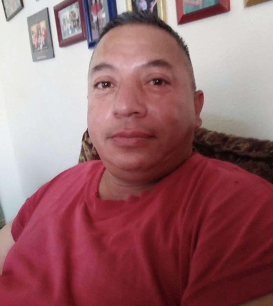 Hector Olivarez Profile Photo