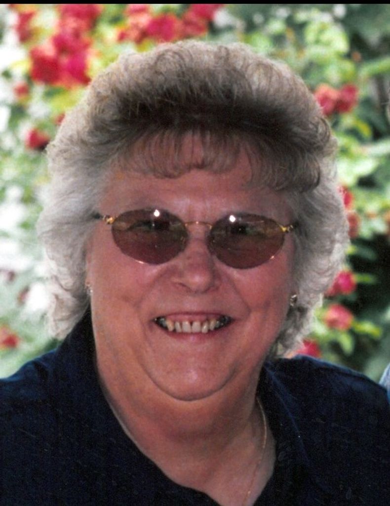 Lois J. (Grunden)  Thomas