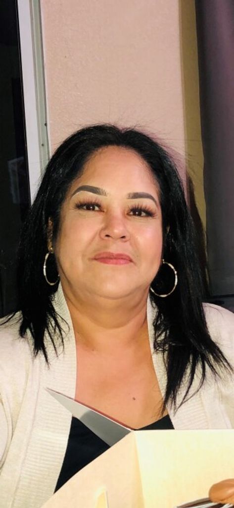 Elizabeth Cisneros