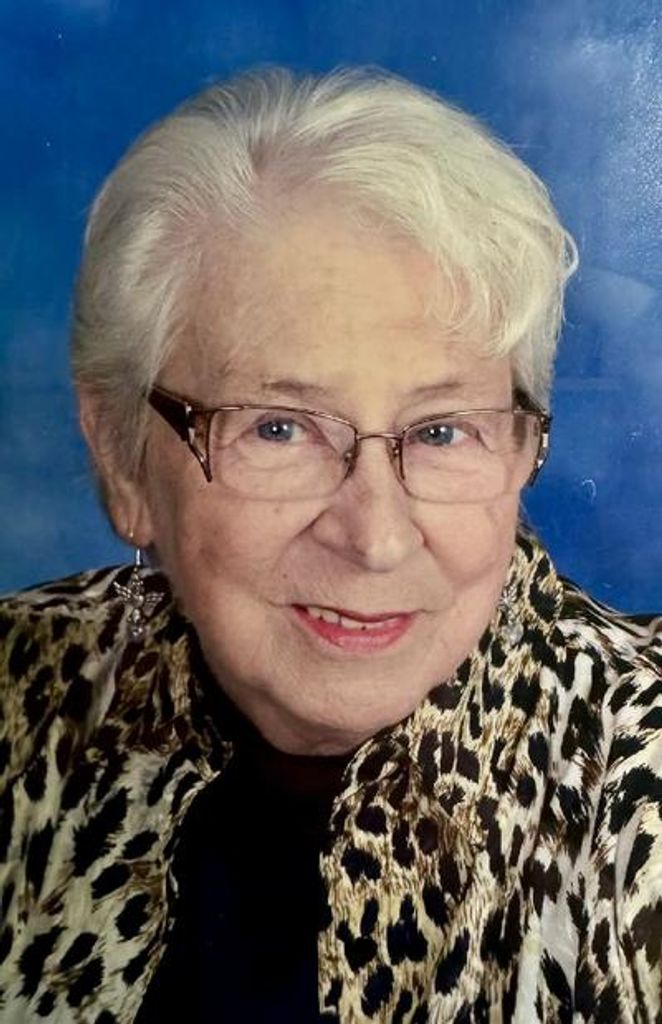 Helen D. Strause Profile Photo