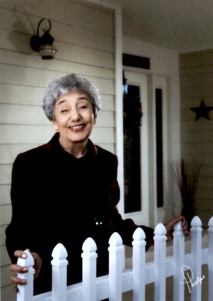 Genoveva Loera Cisneros