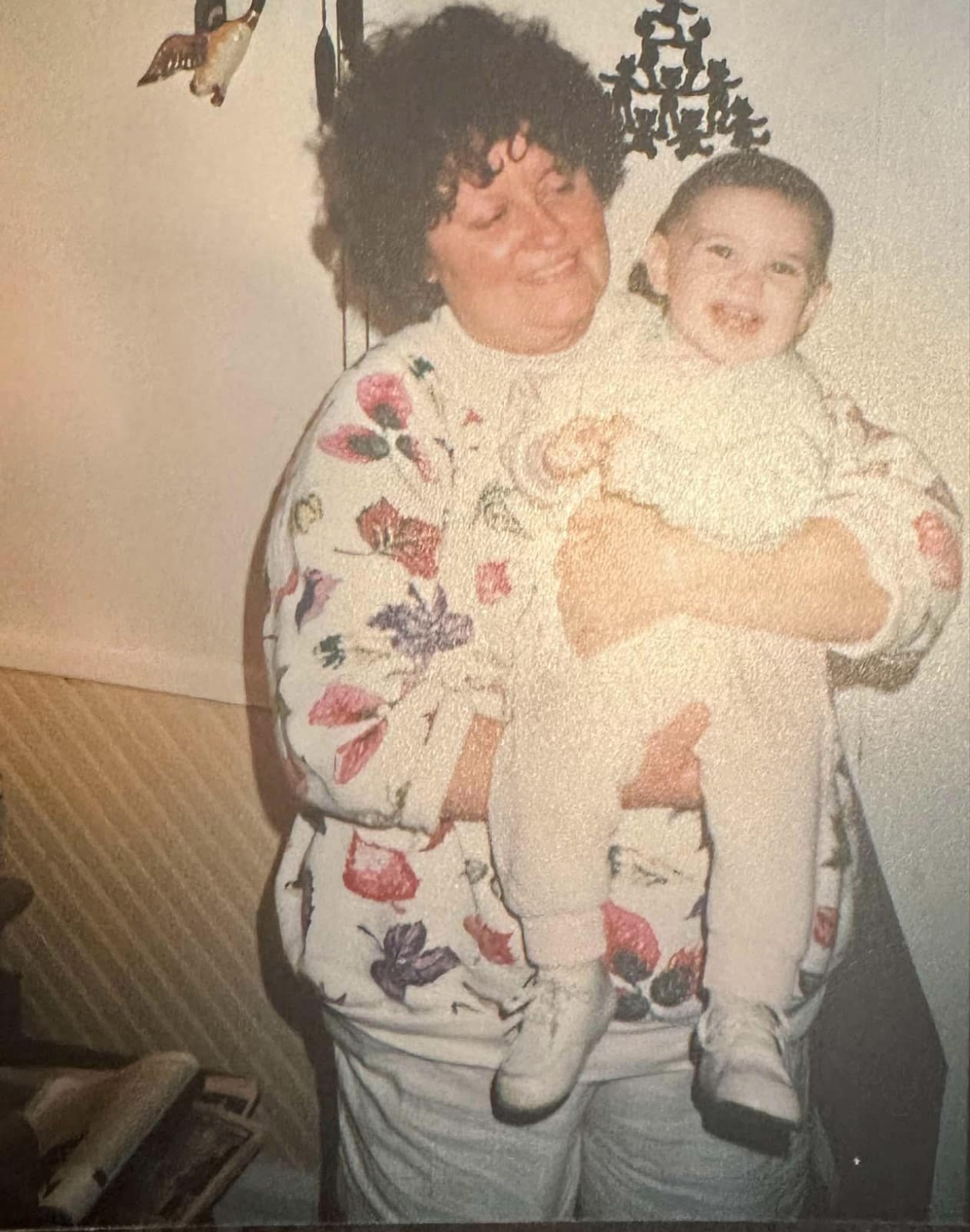 Parrish sets LMU record, Russell and Gore take first in 1 mile, 800 meter -  Lincoln Memorial University Athletics, image size:1613x2048