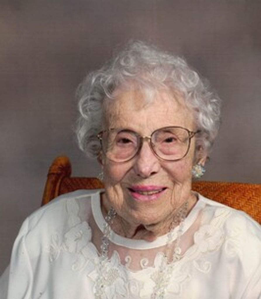 Thelma  Elizabeth (Robinson)  Bloesing