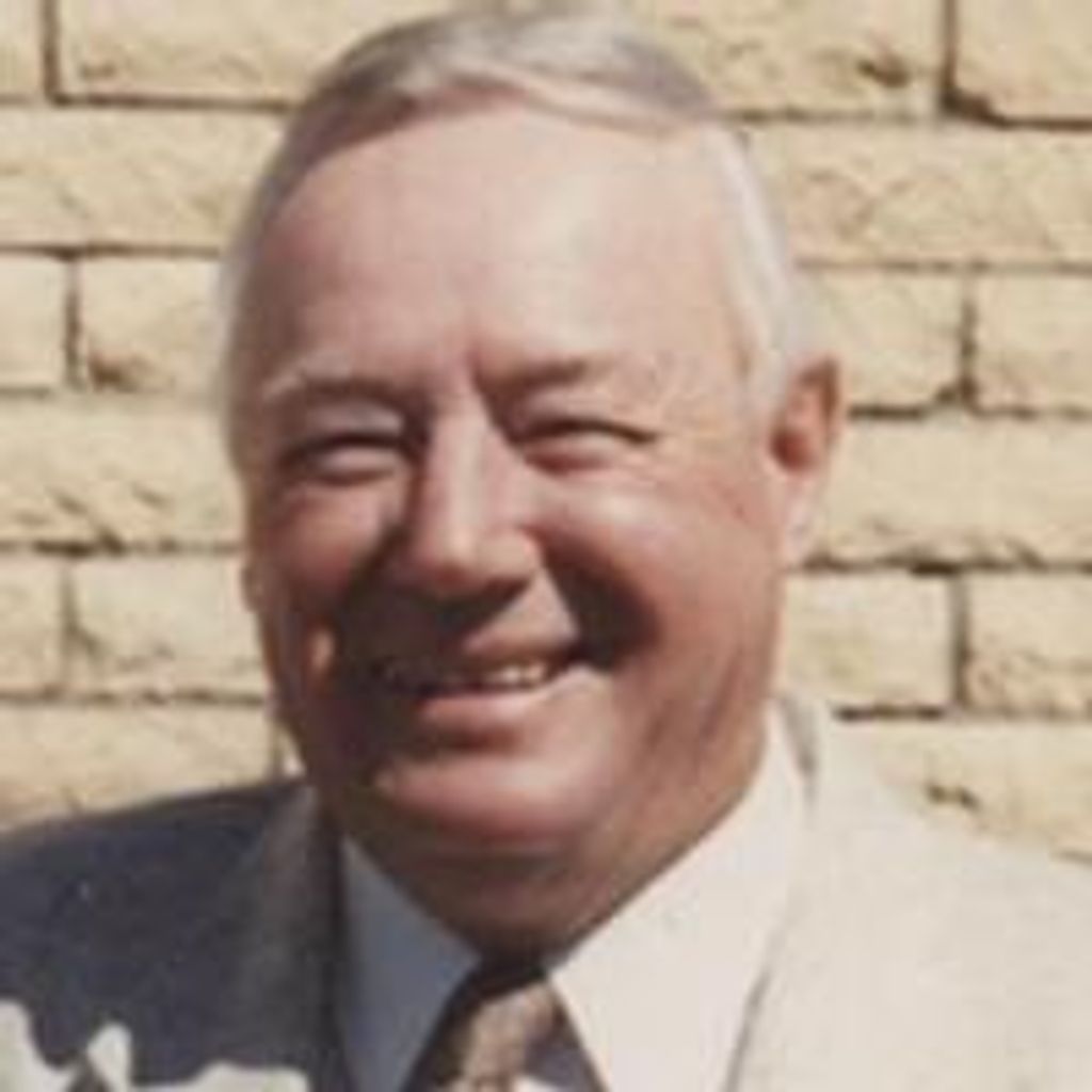 Roy  Louis White