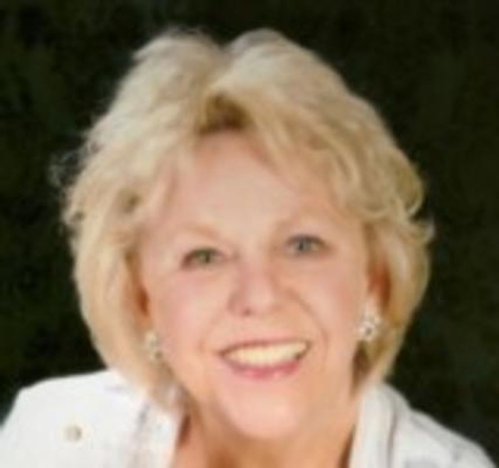 Della Rebecca Hunter Profile Photo