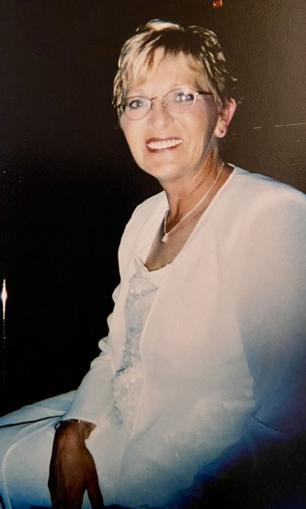 Dawn Sue Martin Profile Photo