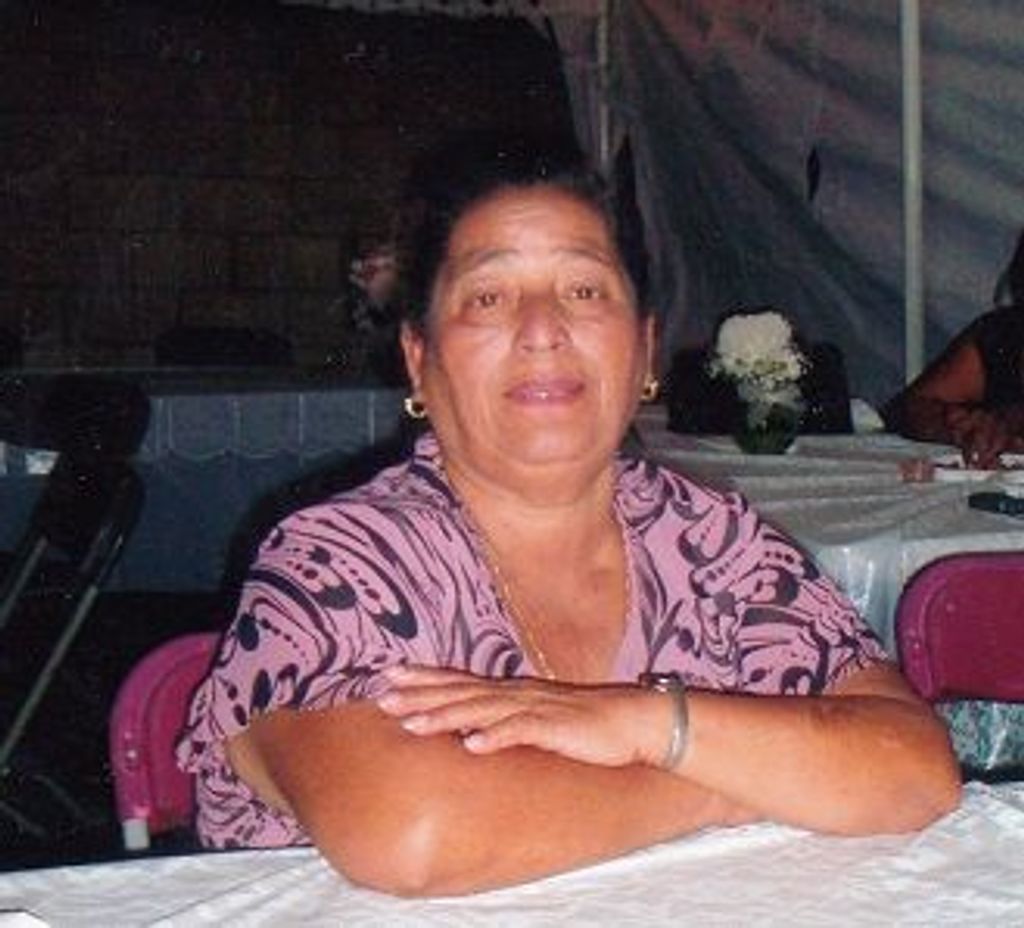 Maria Teresa Hernandez