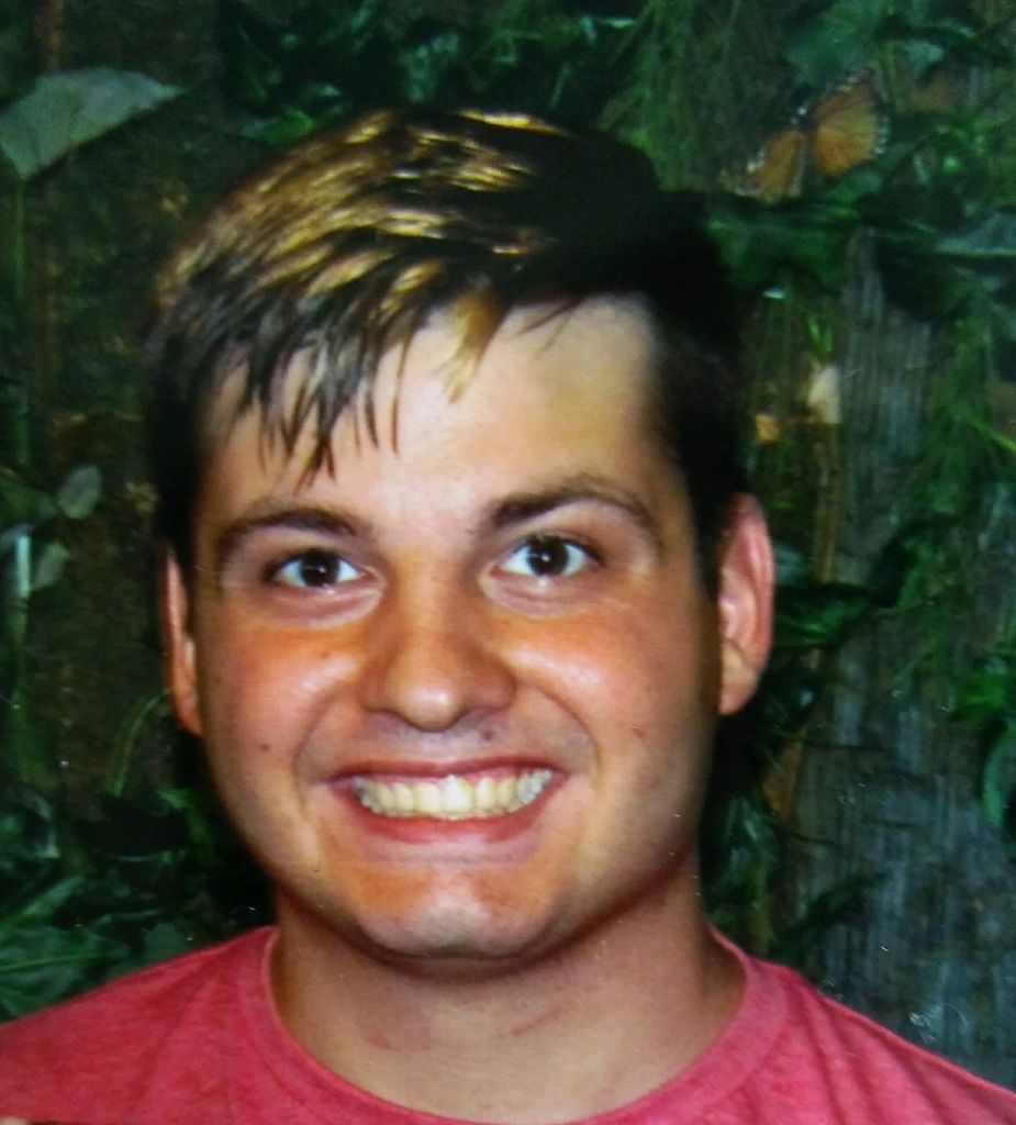 Julian Briant Lewis Profile Photo
