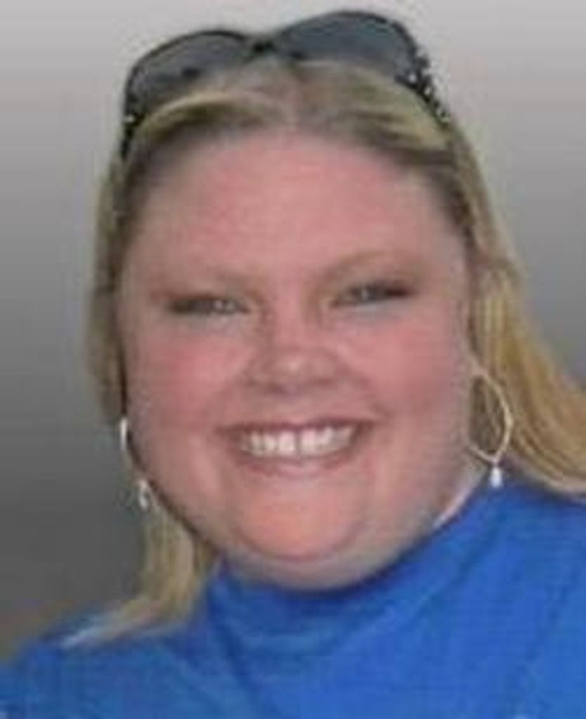 Suzanne "Suz" Accurso