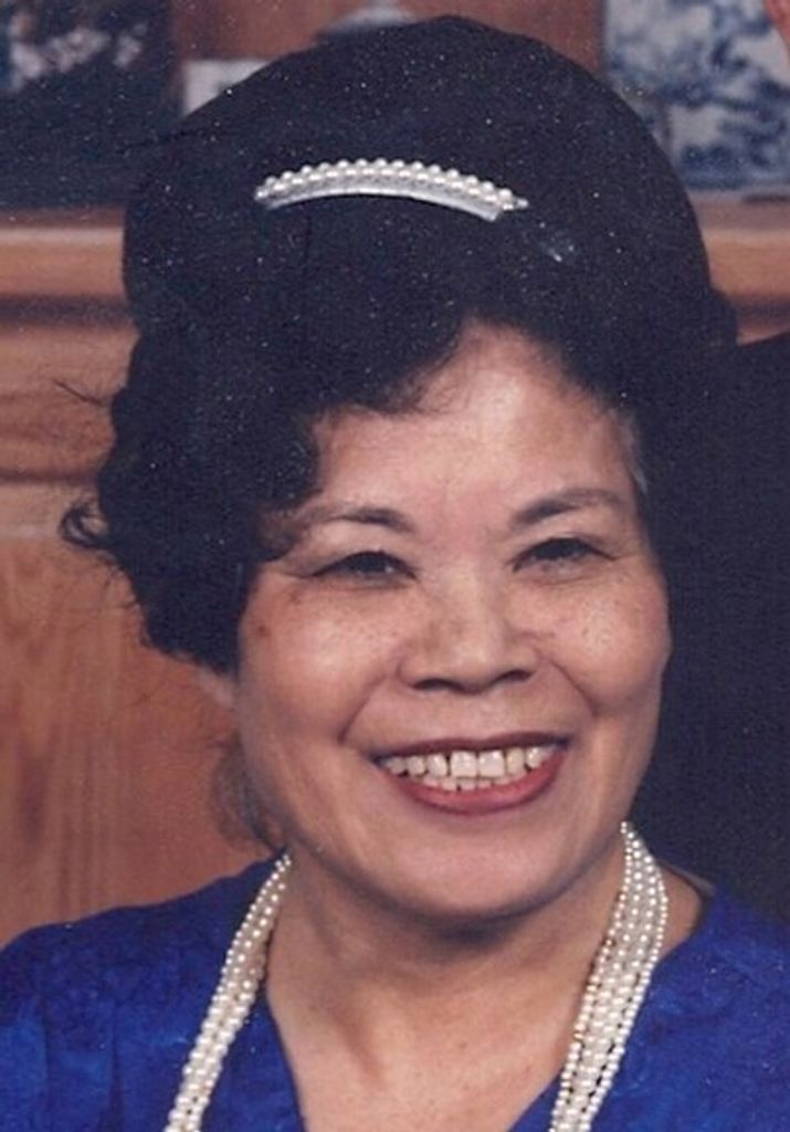 Tomi Nagayoshi Perreault Profile Photo