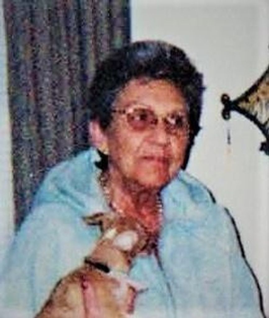 Kay "Loretta" Slaton