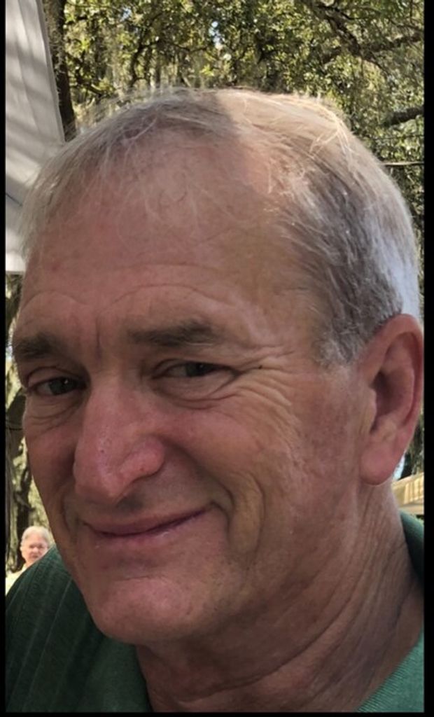 Cecil Bush, Jr. Profile Photo