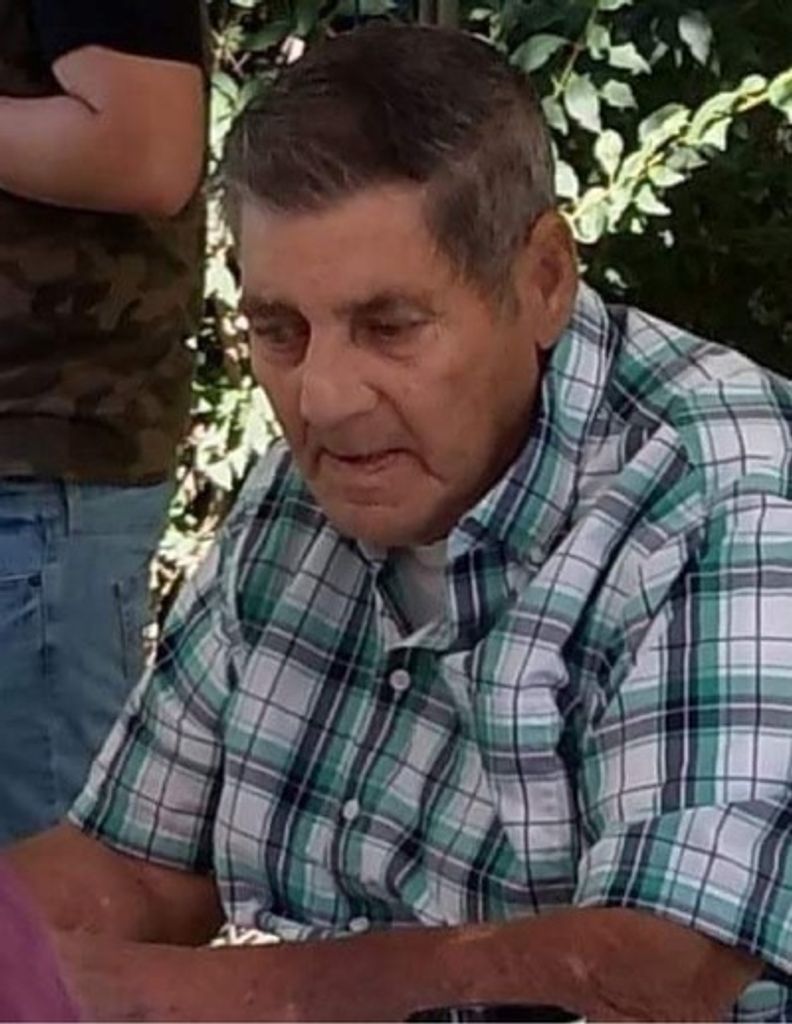 Russell "Bill" William Brackett Profile Photo