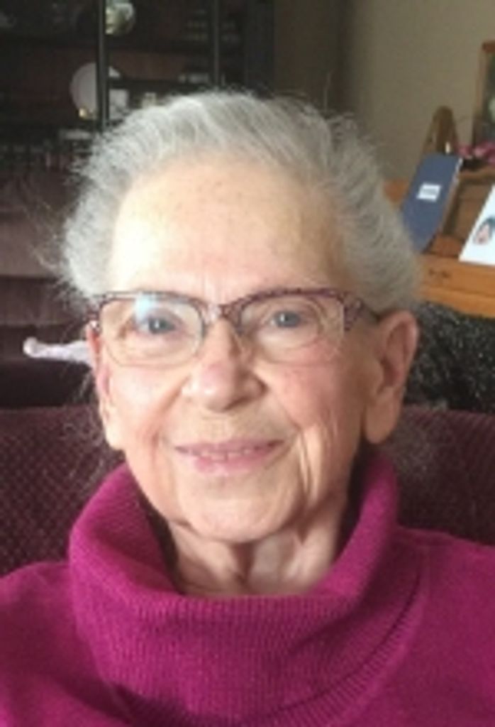 Lois Evelyn Hiller Profile Photo