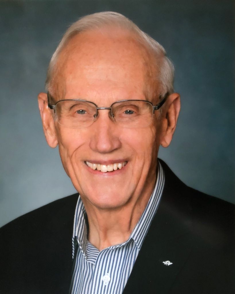 Leland "Lee" Johnson Profile Photo