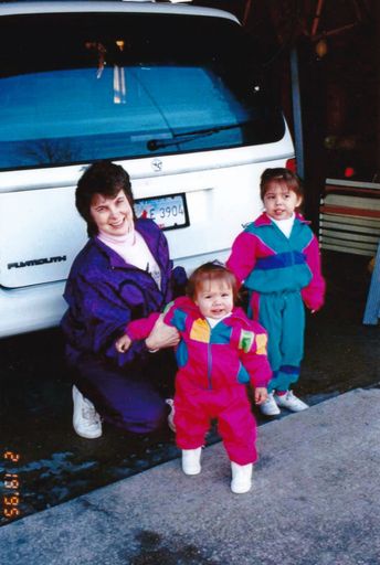 Linda Faye Lentz photo gallery thumbnail 24 of 44