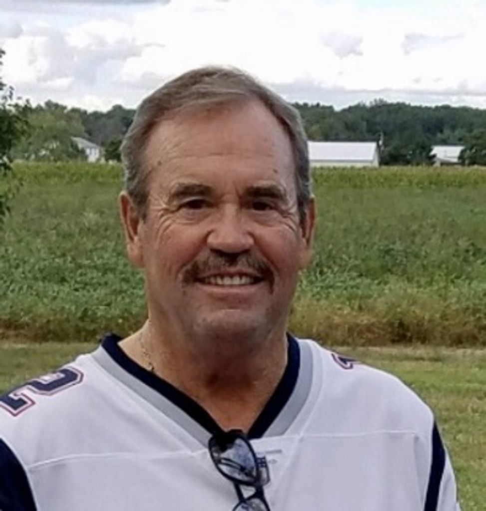 Julian "Lee" Pratt Profile Photo