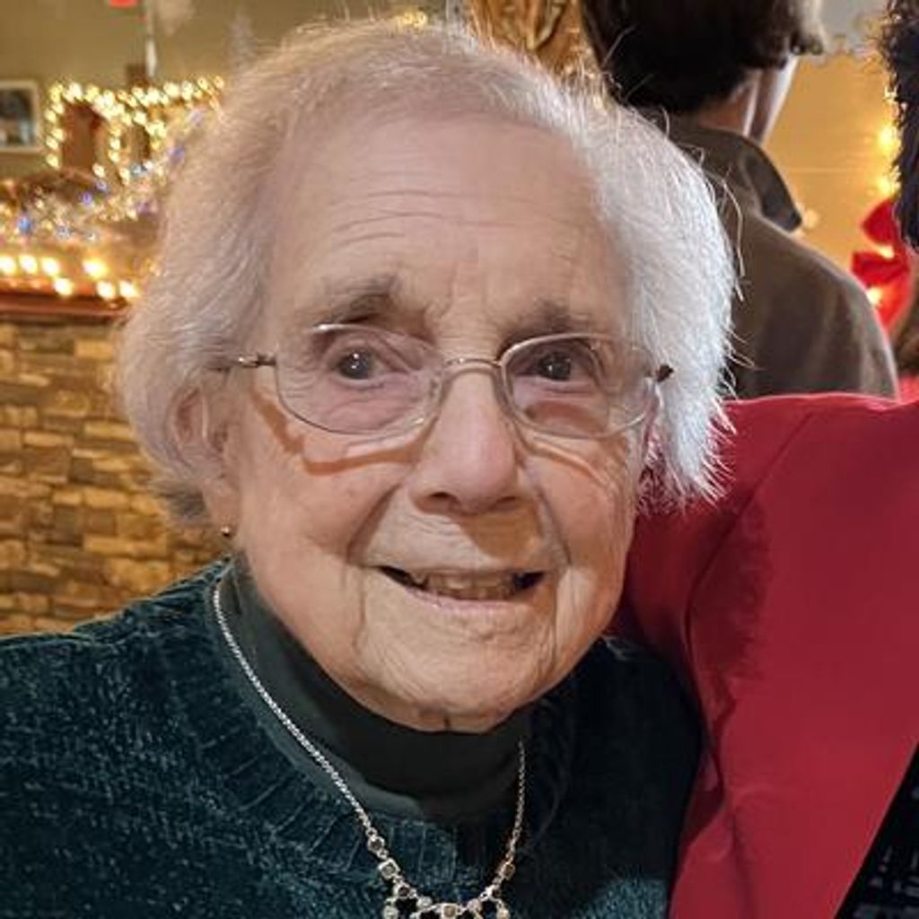 Eva Victoria Degrandpre Profile Photo