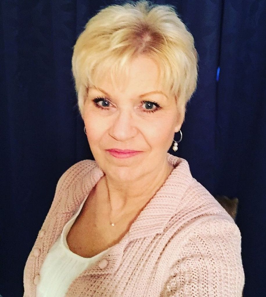 Christine  Robinson Gregory