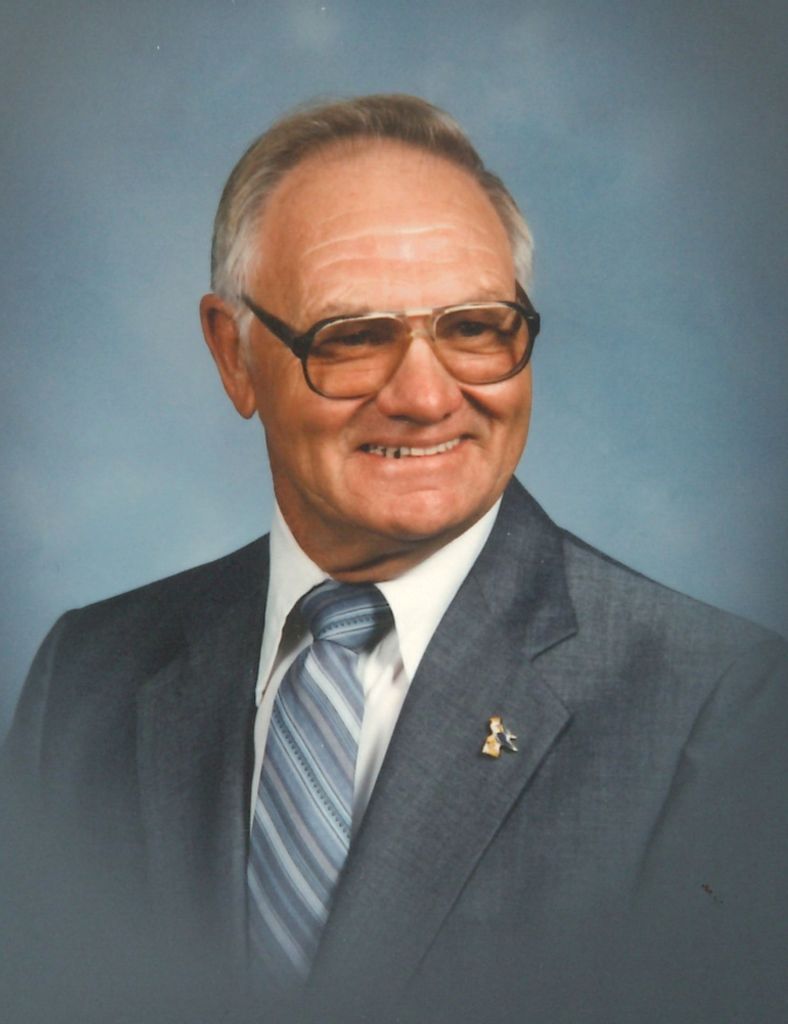 Milo Holmen Profile Photo