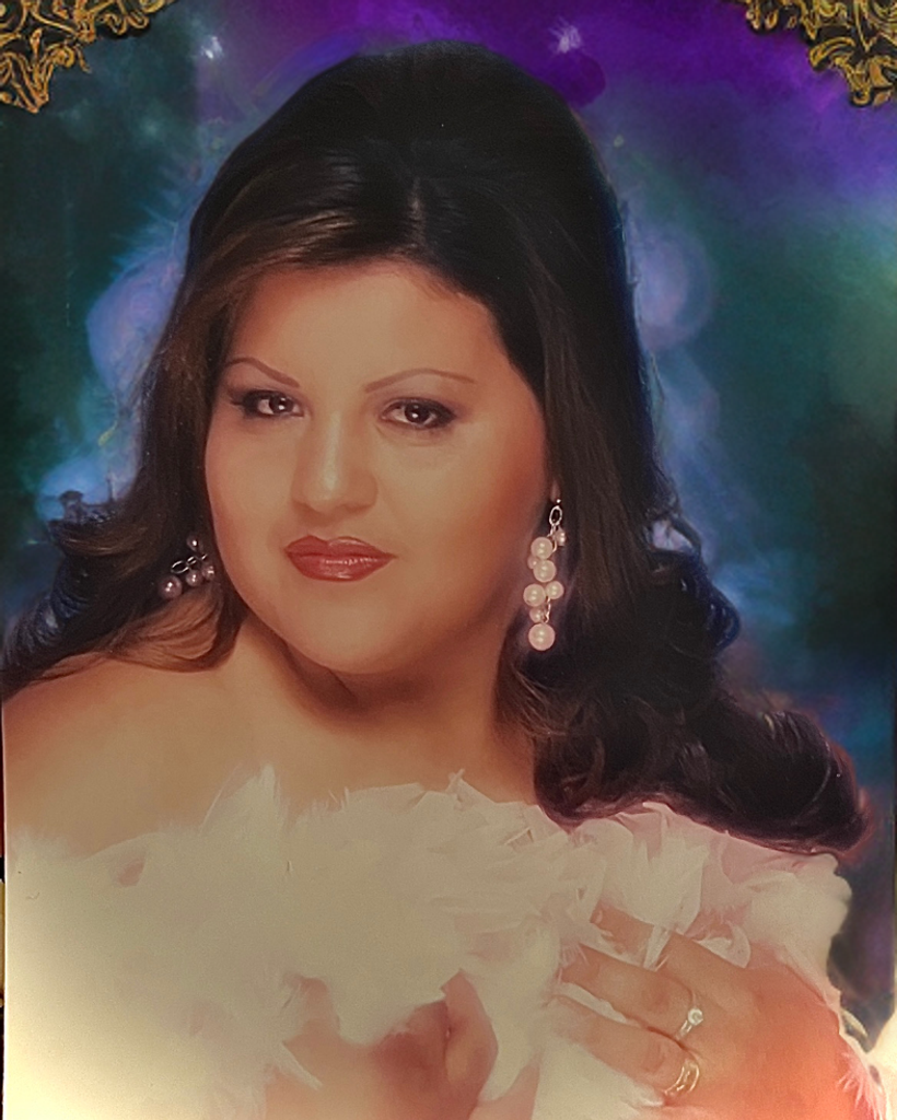 Elvira Briones Garcia