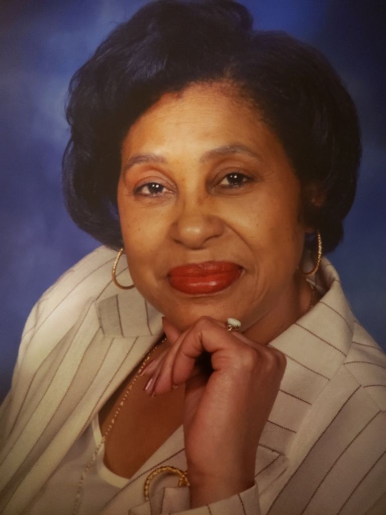 Deaconess Evelyne "Tontie" Henderson Profile Photo