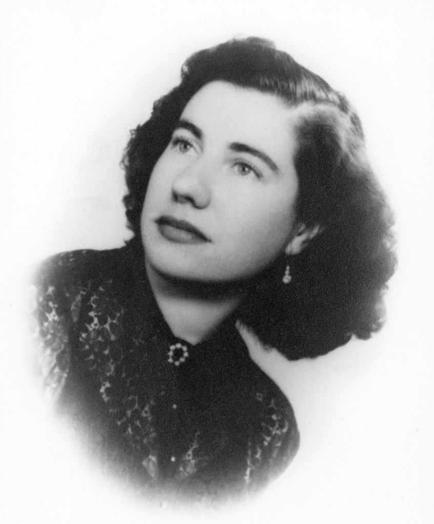 Deolinda Olver-Aronson