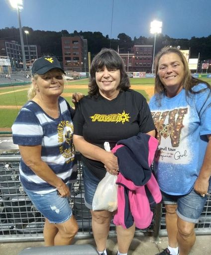 Nancy Ann Burdette photo gallery thumbnail 48 of 230