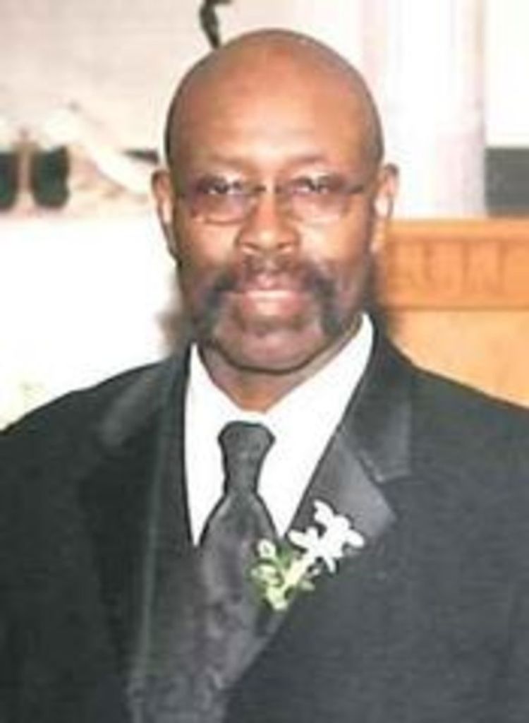 Bobby Leon Deshazer