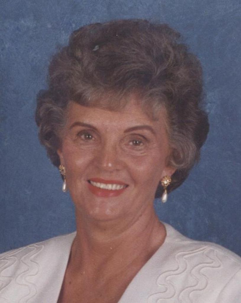 Doris Lee (Pekari)  Hissom Brown