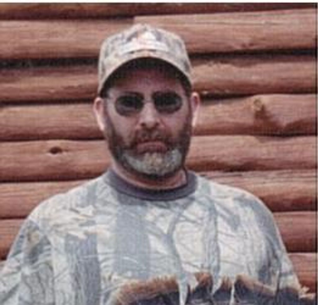 Robert Lee 'Bob' Saunders Profile Photo
