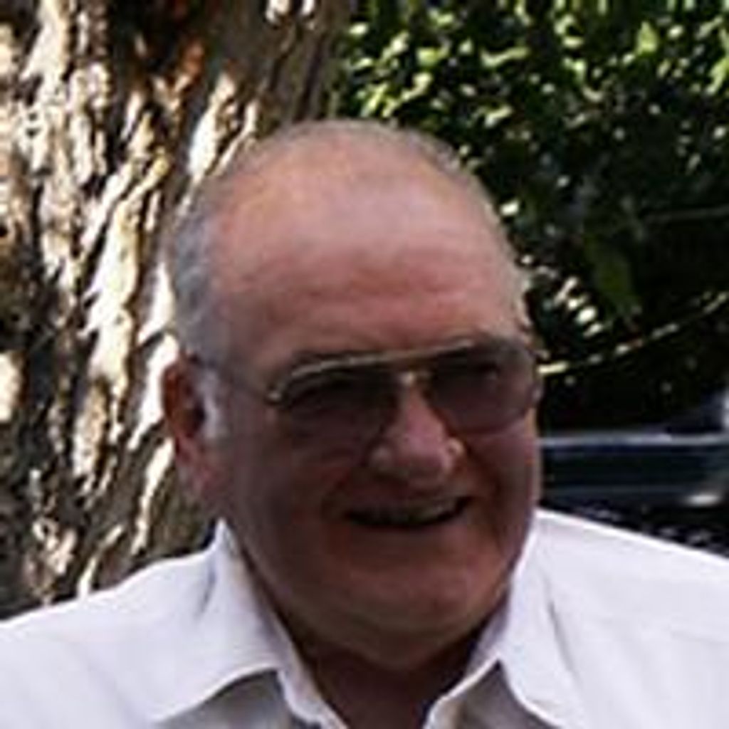 Dee Farrell Bowen