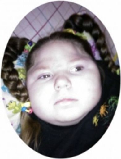 Audrey Nuzum photo gallery thumbnail 1 of 1