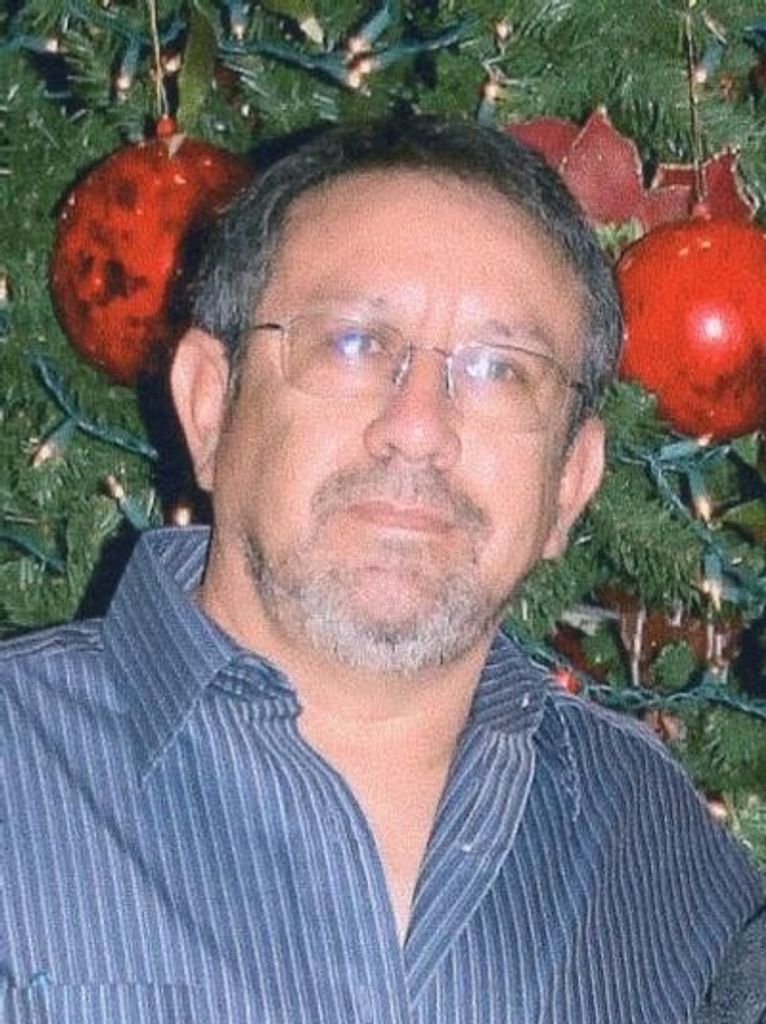 Santos Martinez Profile Photo