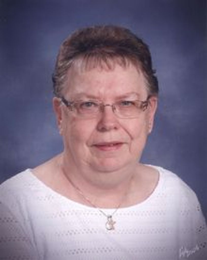 LouAnn Schultz