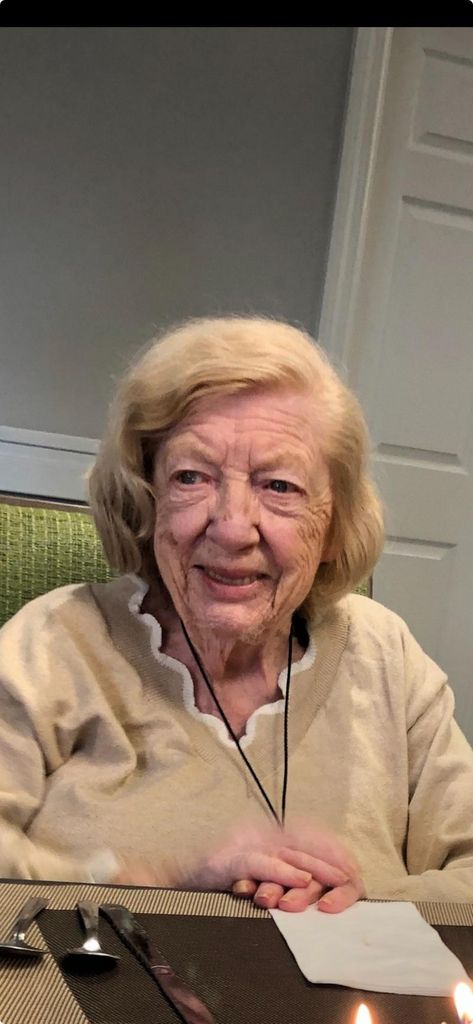 Elizabeth Flynn Profile Photo