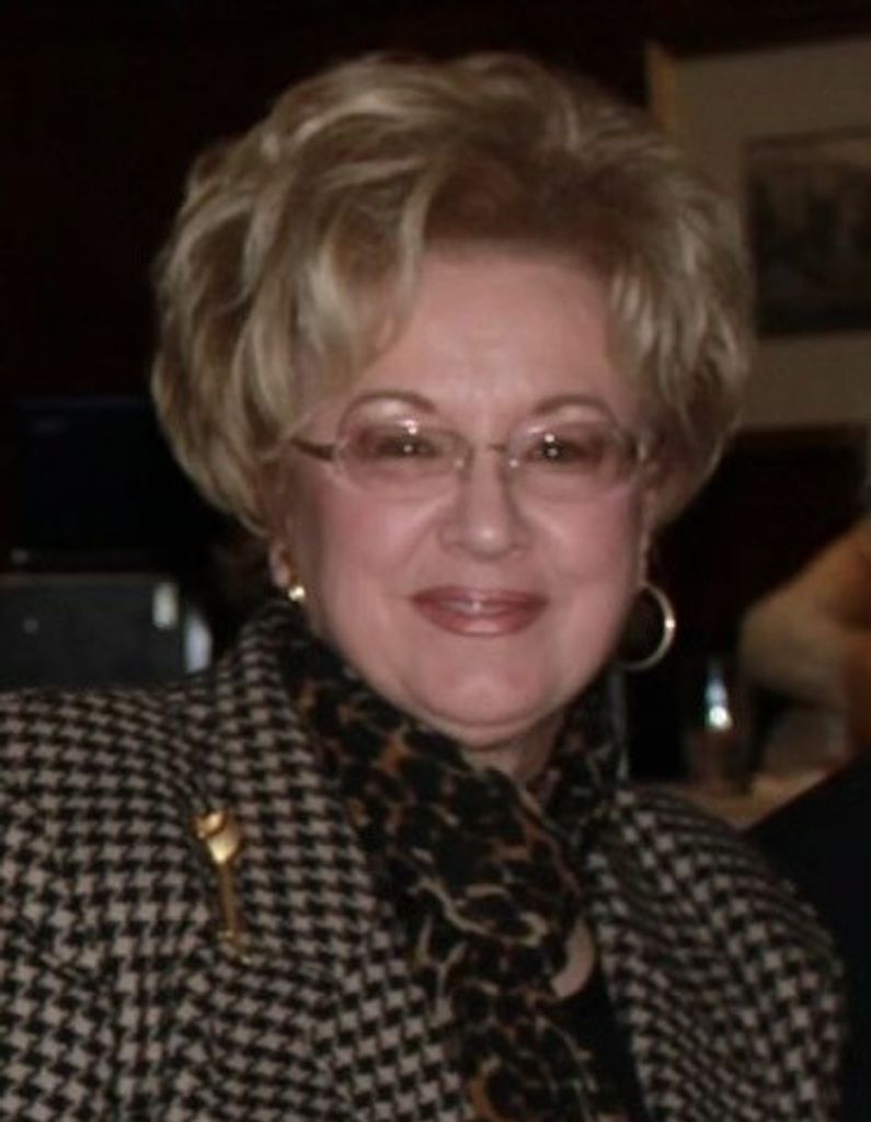 Carolina Carmina (Cardillo)  Gaglione Profile Photo
