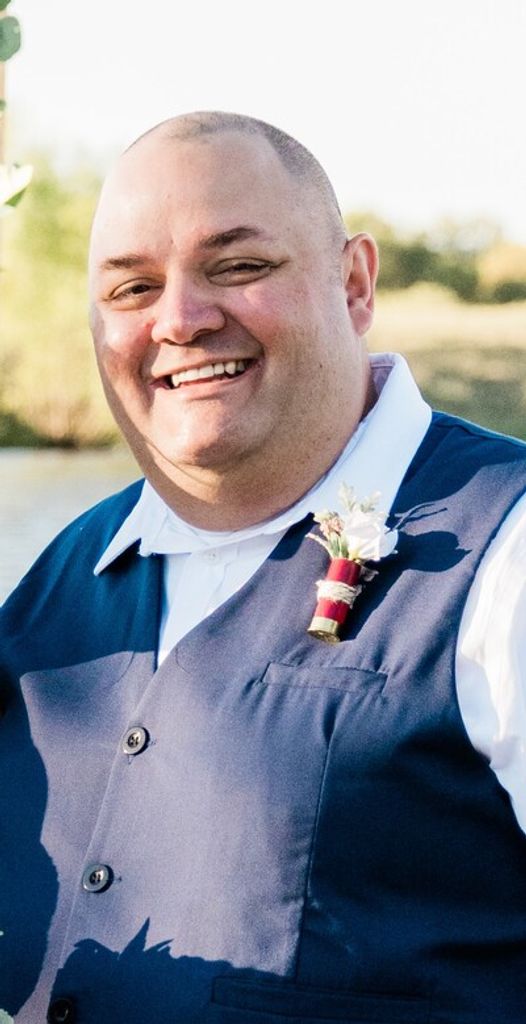 Stefan Michael Lewis Profile Photo