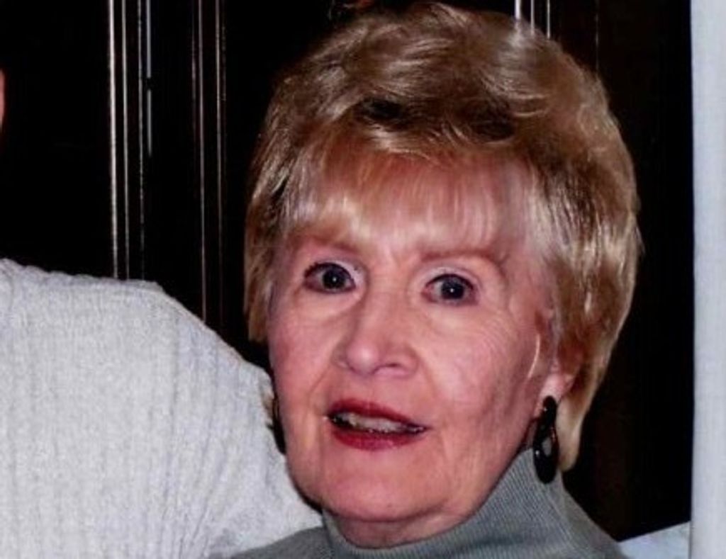 Betty Thomas