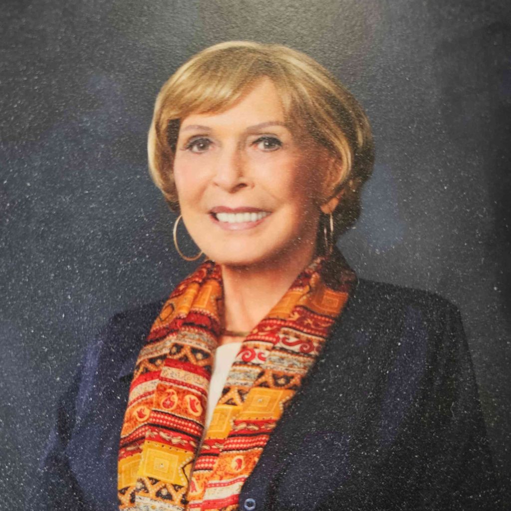 Rosemary Uzelac Profile Photo