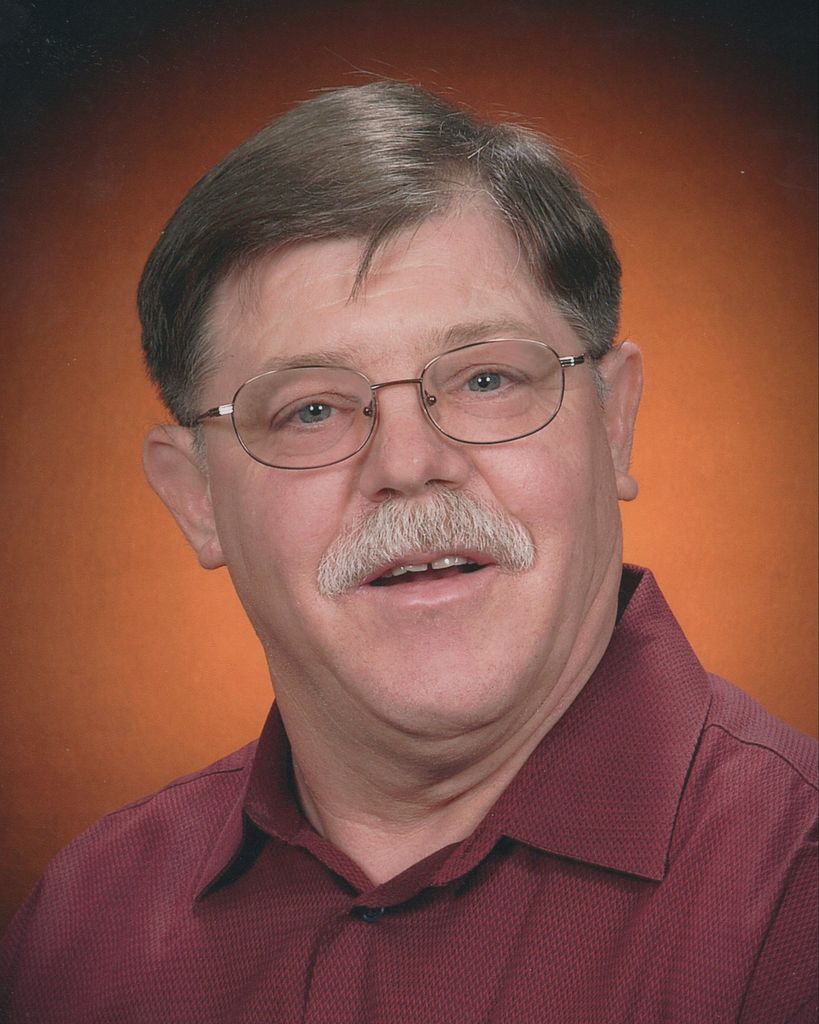 Daniel Robert Dusza Profile Photo