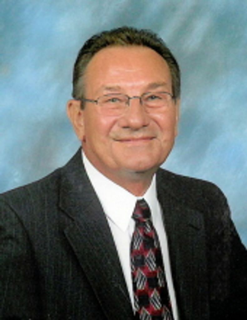Willard Eugene  Kuretsch