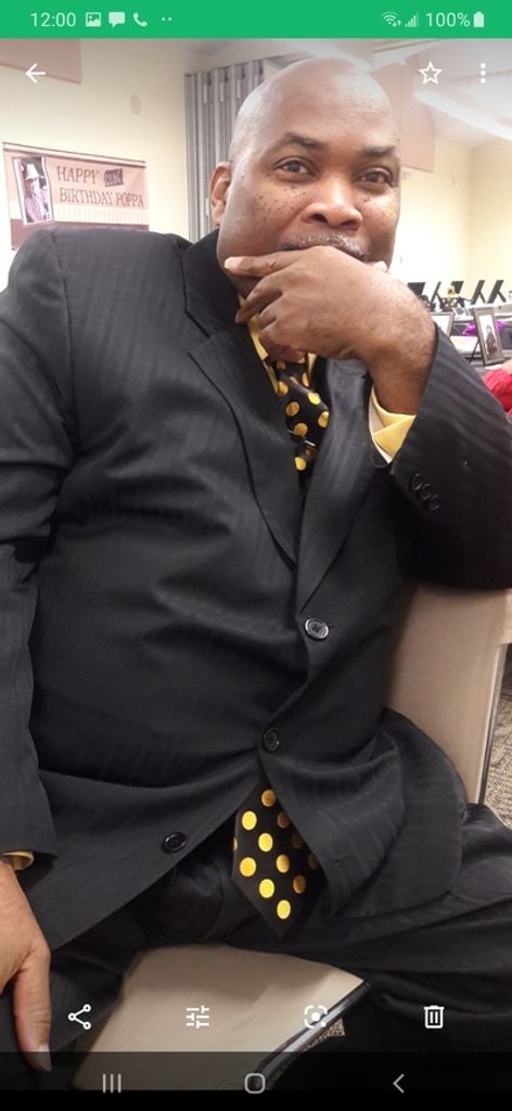 Timothy Edwards Profile Photo