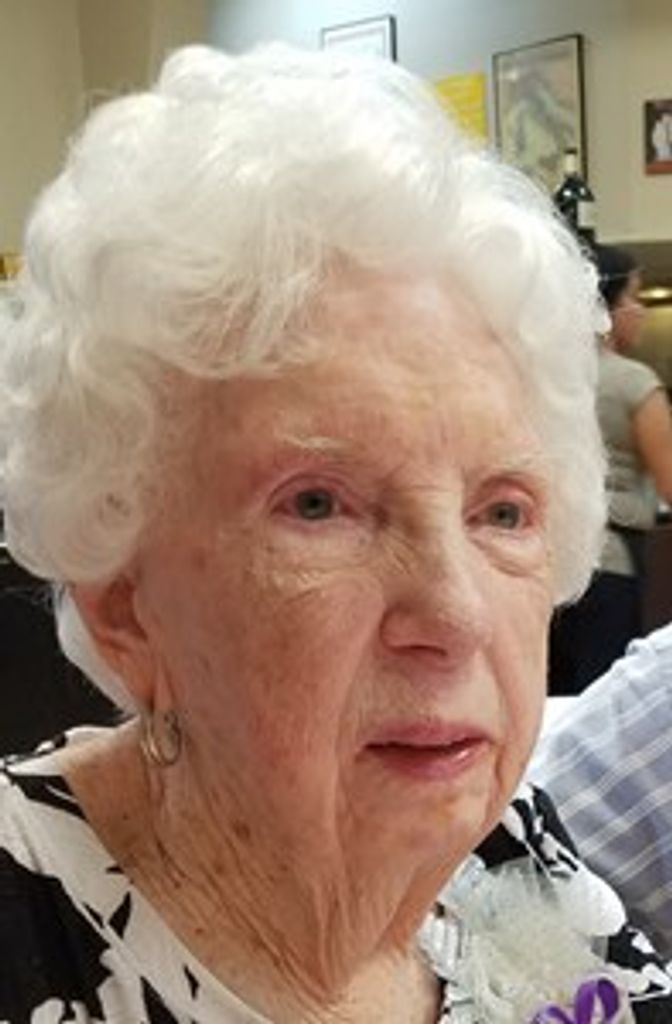 Evelyn Rose Thomas
