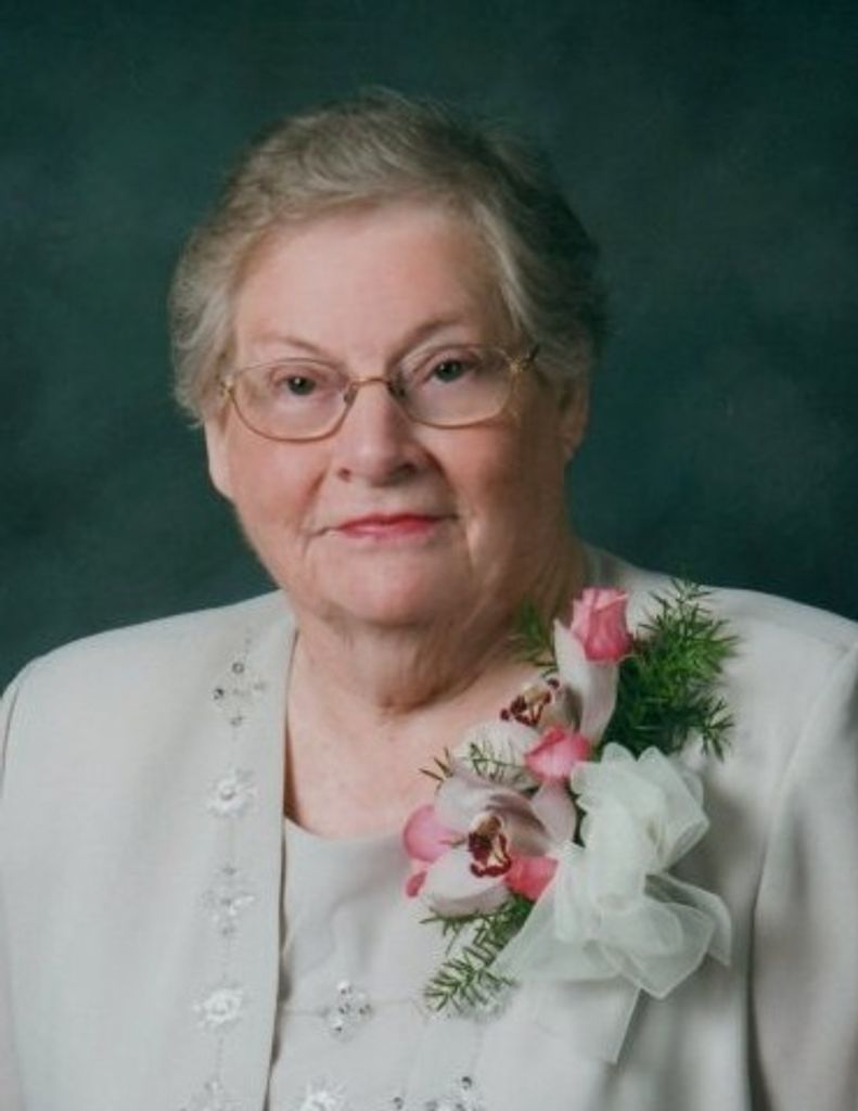 Joyce (Cobb)  Stavely