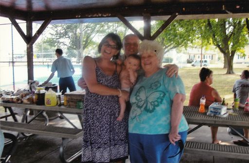 Carolyn J. (Bergstrom)  Bohl photo gallery thumbnail 56 of 133