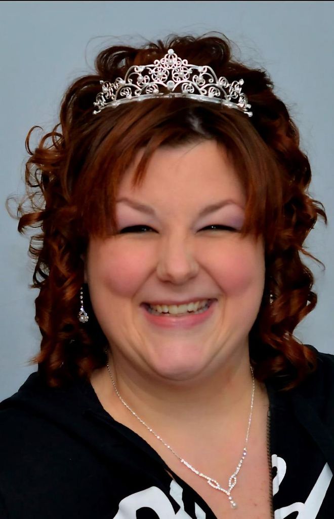 Angela "Ang" (Bush) Mundy Profile Photo