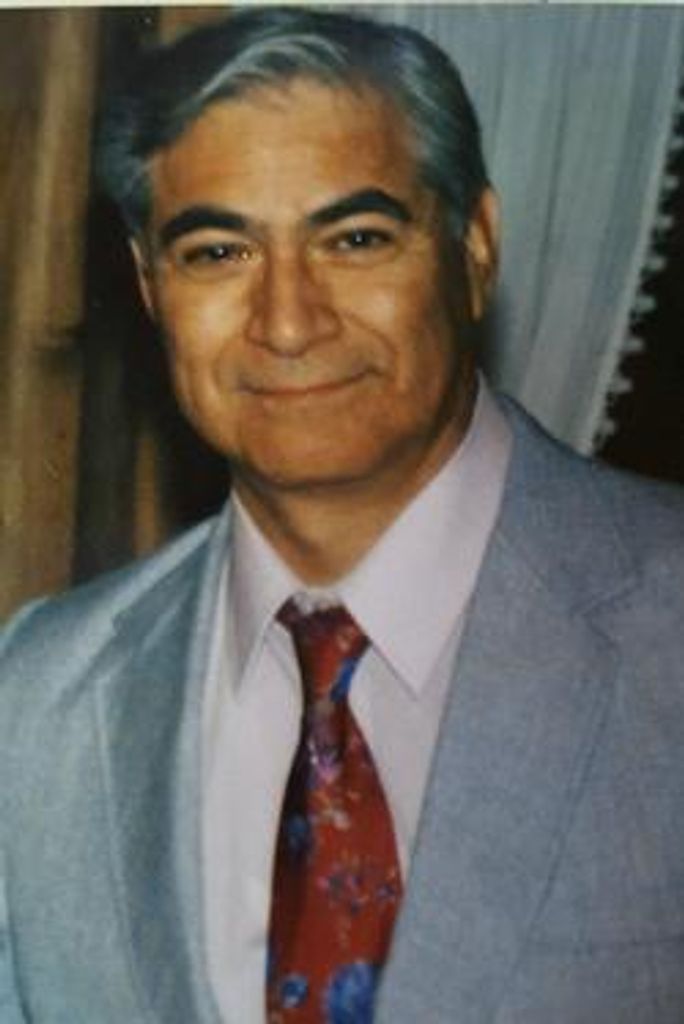 Rafael Vasquez Flores
