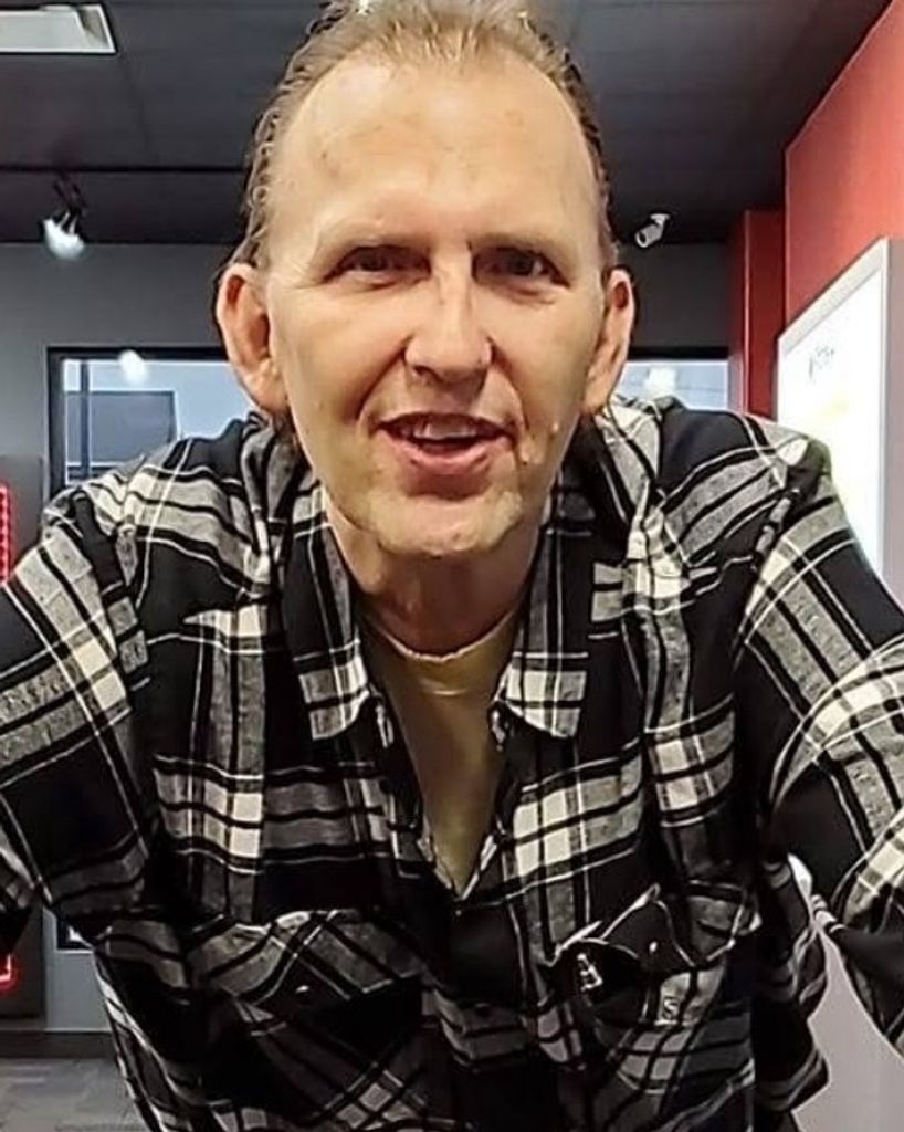 Ricky Denis Tchozewski Profile Photo